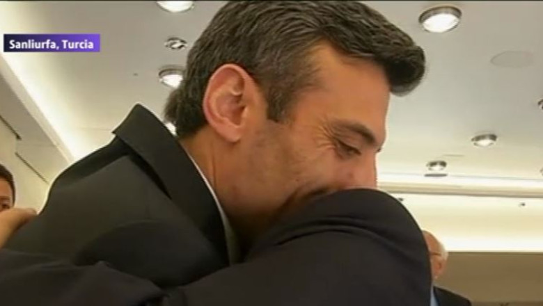 Statul Islamic a eliberat 49 de prizonieri turci, printre care se aflau si copii Imagine