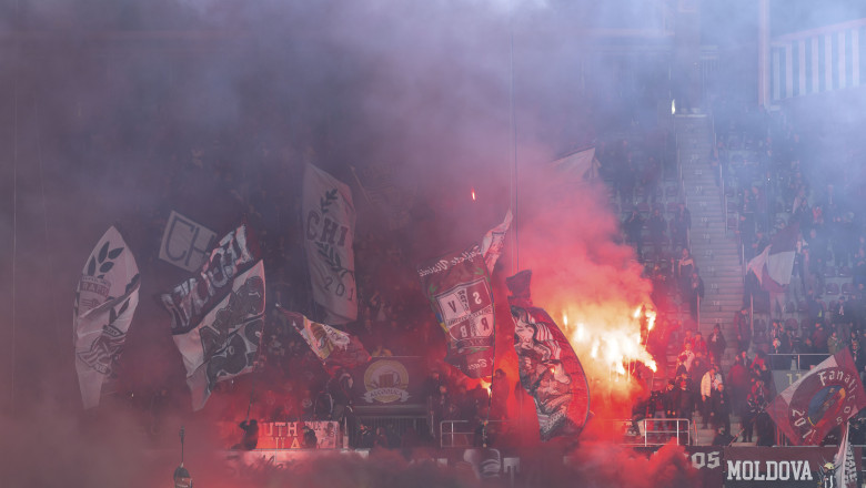 STENOGRAME. "Coltescu a zis: Dati, ba, cu ce vreti!". Sefii de la Rapid voiau petarde pe stadion, ce discutau Niculae si "Bocciu" Imagine