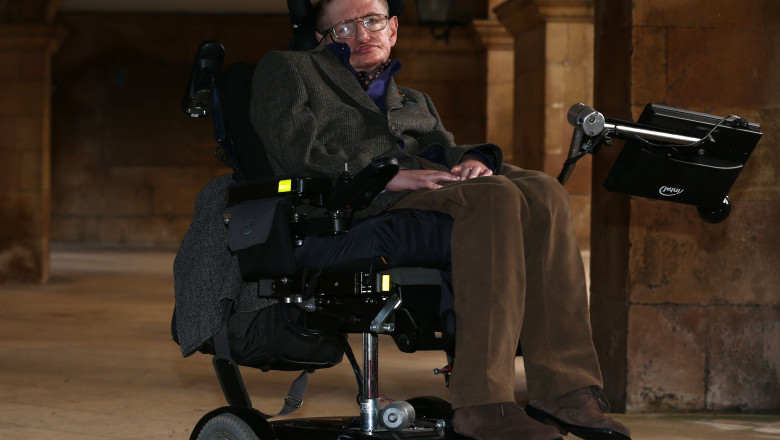 Stephen Hawking: Ce se intampla in Siria este oribil, iar restul lumii priveste impasibil de la distanta Imagine