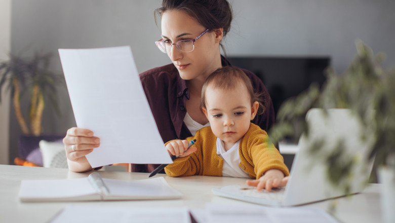 Stimulente financiare pentru nou-nascuti in 2025. Ce sume de bani primesc parinti de la stat in primii ani de viata ai copilului Imagine