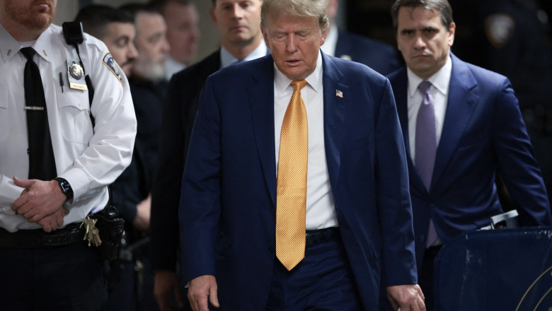 Stormy Daniels depune marturie in procesul cu Trump: „M-a provocat sa-l pleznesc la fund” Imagine