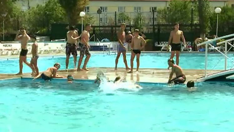 Strandul e, uneori, sursa de infectii: cum te protejezi? Imagine