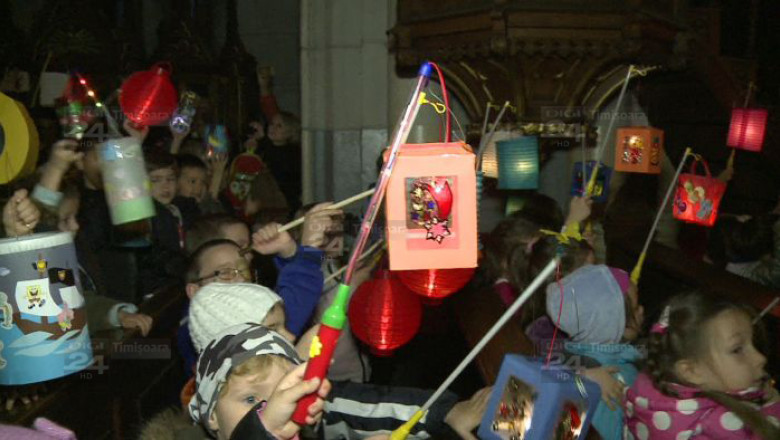 Strazi luminate de lampioanele Sfantului Martin. O traditie plina de candoare si culoare. Imagini din Timisoara si Arad Imagine
