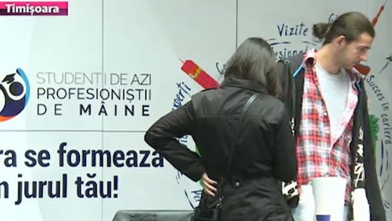 Studenti platiti ca sa interactioneze cu angajatorii. La finalul proiectului, tinerii vor primi intre 500 si 1.000 de lei  Imagine