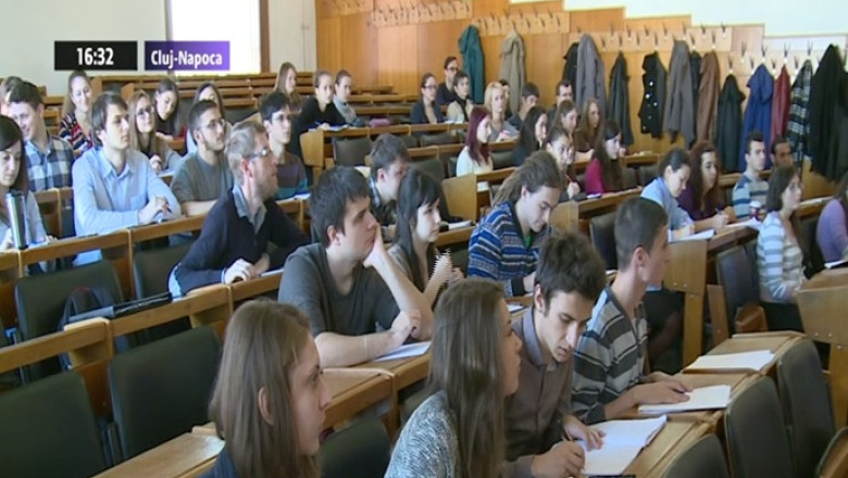 Studenti platiti sa faca practica Imagine