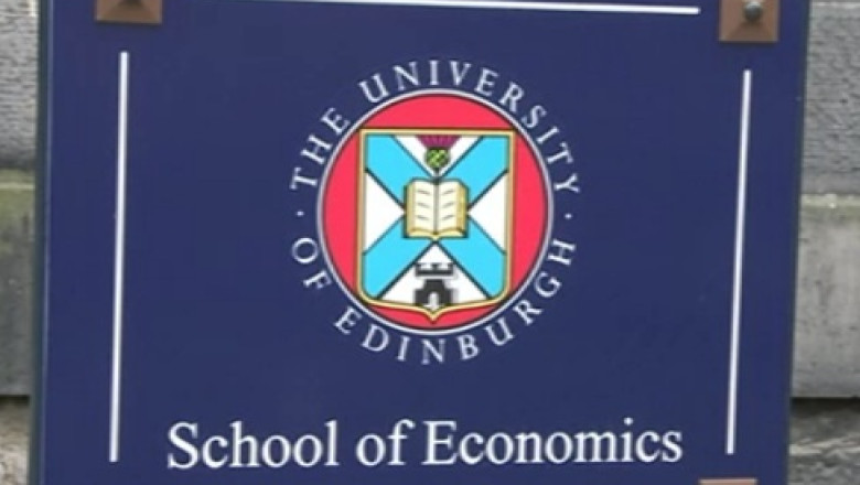 Studenti romani banuiti de frauda. Autoritatile britanice ancheteaza acordarea unor imprumuturi pentru studii Imagine