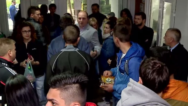 Studentii ameninta cu proteste Imagine