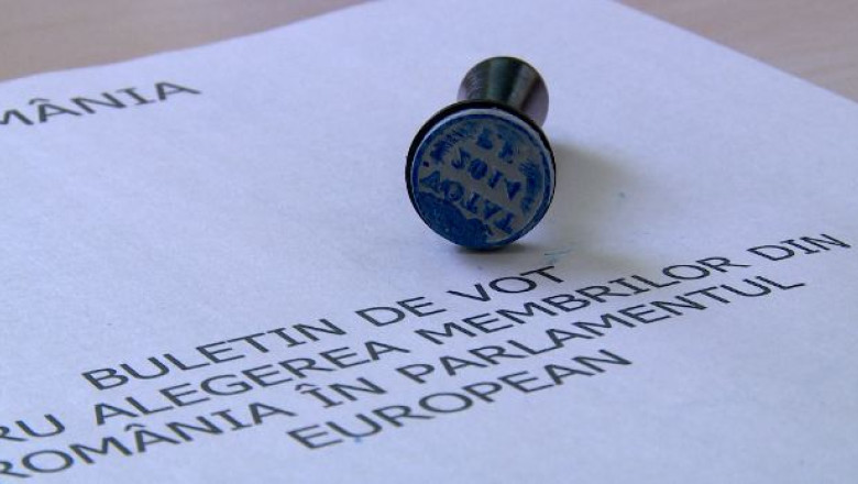 Studentii au votat pentru fonduri europene Imagine