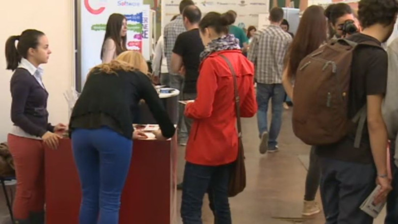 Studentii cauta internship-uri platite Imagine