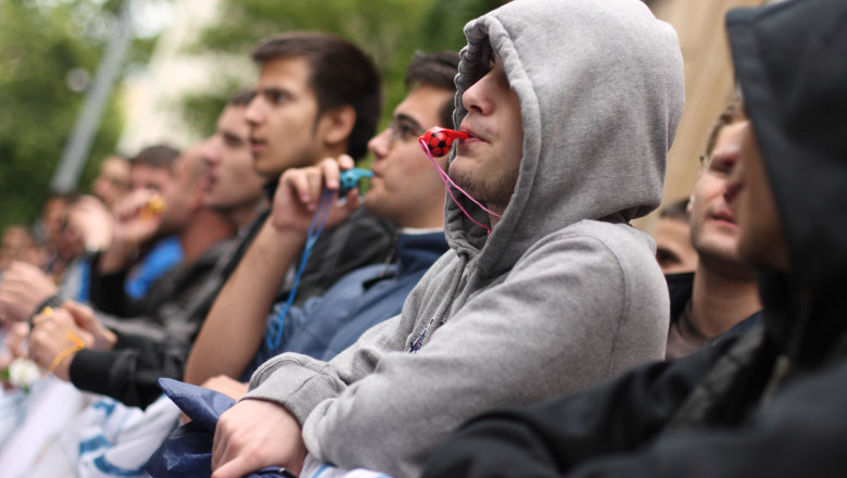 Studentii romani din strainatate, apel catre politicienii din Romania: „Incetati politizarea dreptului nostru la vot!” Imagine