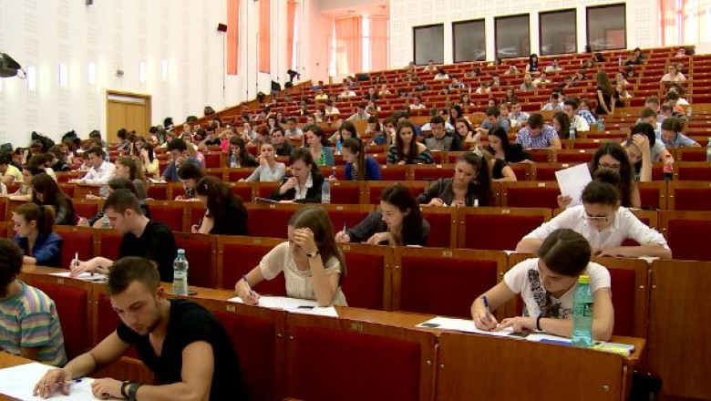 Studentii straini, despre atentatele de la Paris Imagine