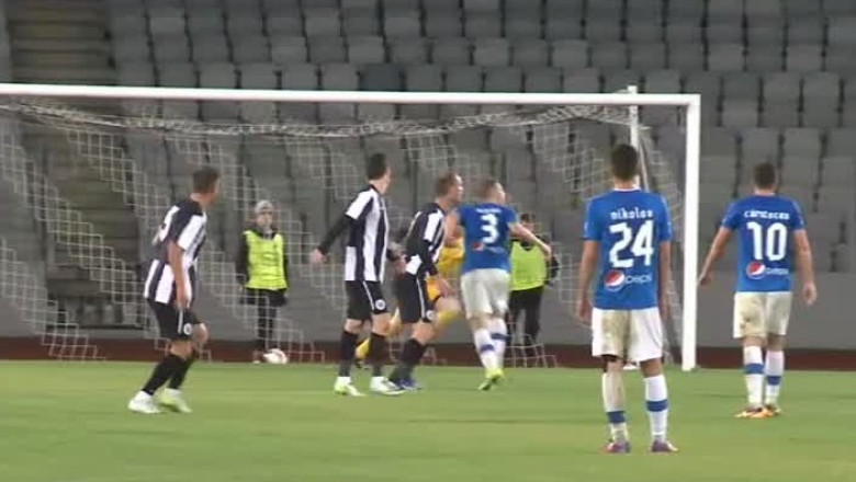 Studentii vor a treia victorie consecutiva  Imagine