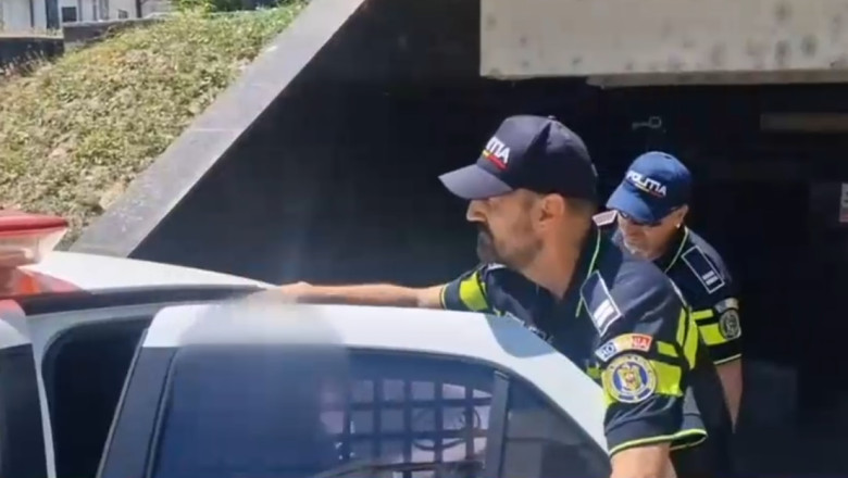 Studentul din Constanta care a incercat sa-i dea foc unui profesor pentru ca i-a dat o nota mica la examen a fost arestat preventiv Imagine