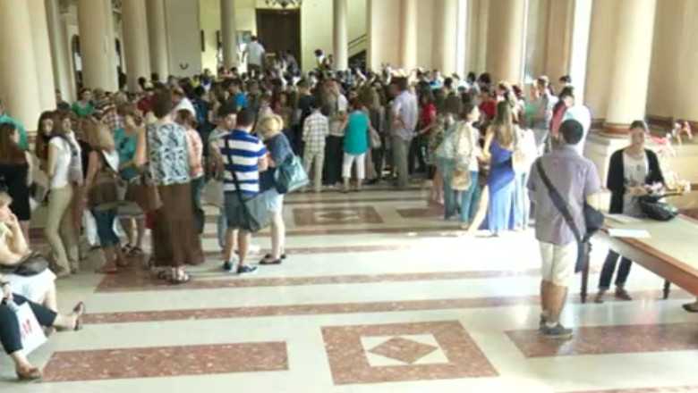 Studiaza in tara ca sa munceasca in strainatate. Sute de absolventi de liceu s-au inscris la Medicina Imagine