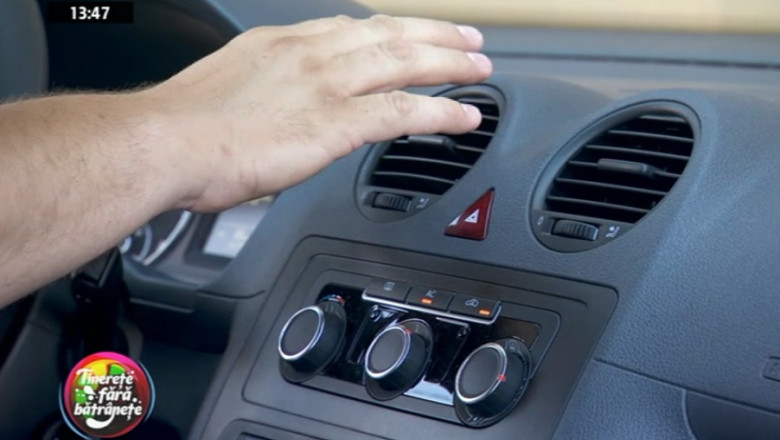 Studii. Intr-o masina pot fi de noua ori mai multe bacterii decat intr-o toaleta publica Imagine