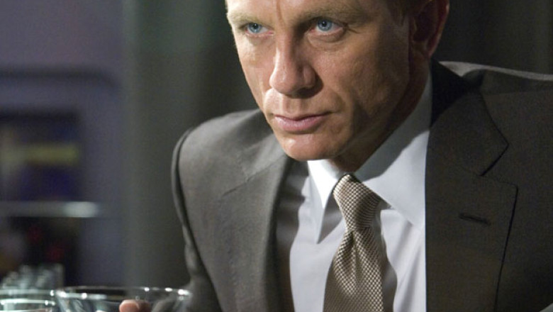 Studiu. James Bond va muri din cauza alcoolului, pana la 56 de ani Imagine