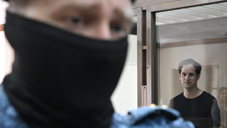 SUA cer Rusiei sa-l elibereze „imediat” pe jurnalistul american Evan Gershkovich, dupa ce detentia provizorie i-a fost prelungita Imagine