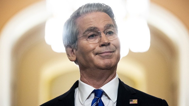 SUA indeamna Europa sa se alature potentialelor tarife secundare impuse petrolului rusesc. „Sunt de aproximativ 100%” Imagine