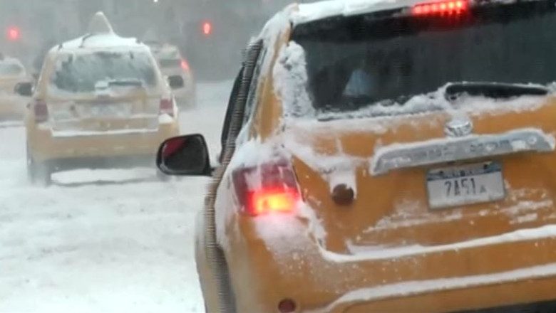 SUA. Noua persoane au murit si alte 100 de milioane sunt afectate de o furtuna de zapada Imagine