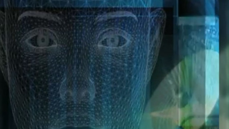 SUA ofera milioane de dolari recompensa pentru un roman, lider al unei retele care posta anunturi false pe site-urile de cumparaturi online Imagine