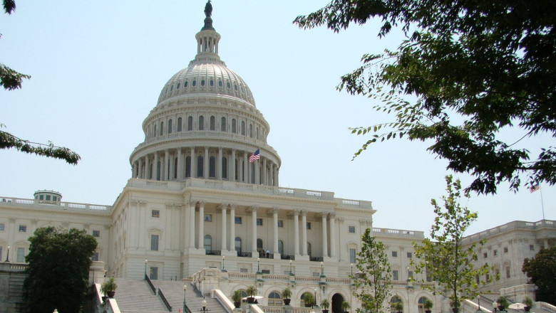 SUA, pe marginea prapastiei. Fitch a avertizat ca ar putea retrograda ratingul Americii Imagine