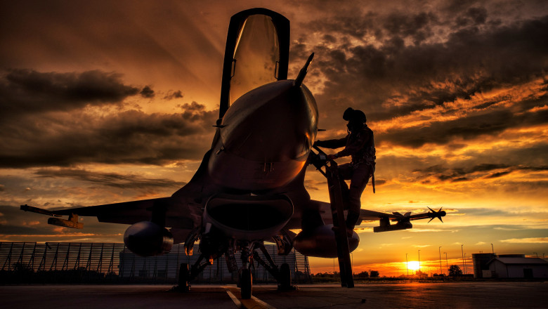 SUA si-au dat OK-ul pentru vanzarea de echipamente necesare modernizarii avioanelor F-16 romanesti Imagine