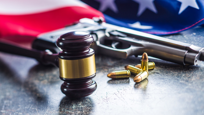 SUA: Un serif a impuscat mortal un judecator, dupa ce s-a certat cu acesta in tribunal Imagine