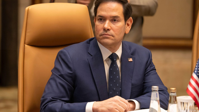 SUA vor sa slabeasca legaturile dintre Moscova si Beijing. Rubio: Nu cred ca a avea China si Rusia una in bratele celeilalte este bine Imagine
