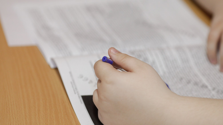 Subiectele si baremul la Limba romana de la Evaluarea Nationala 2024 au fost publicate pe edu.ro. Elevii isi pot calcula nota Imagine