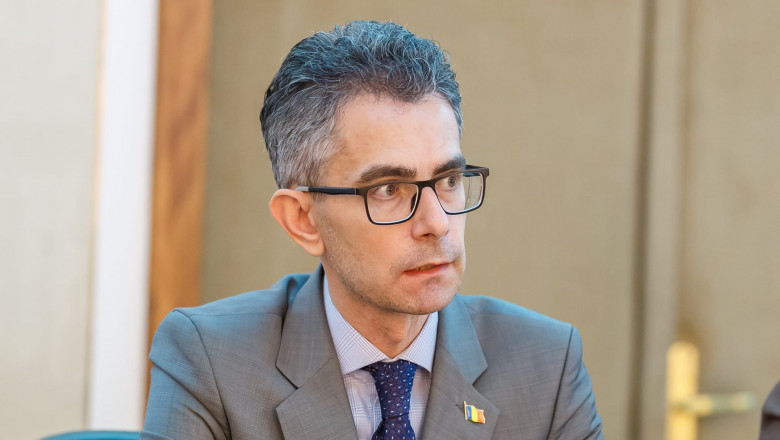 Subprefectul de Iasi si-a dat demisia dupa ce presa locala a publicat fotografii in care apare in pat alaturi de o fosta consiliera Imagine
