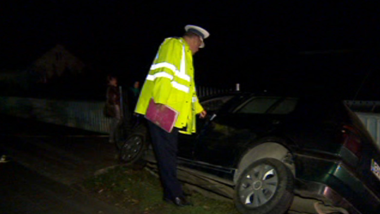 SUCEAVA. A baut, a urcat la volan, apoi s-a rasturnat cu masina in sant Imagine