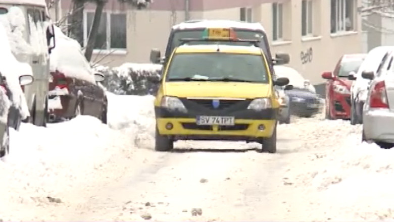 SUCEAVA. Amenda si munca in folosul comunitatii, pedepse pentru cei care nu deszapezesc in jurul blocului Imagine