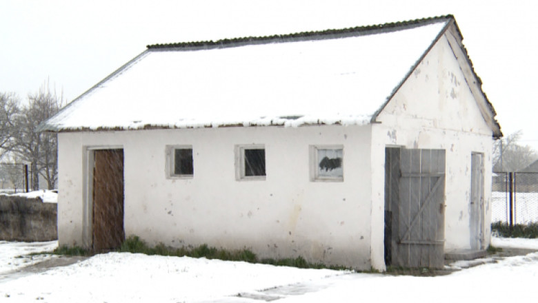 SUCEAVA. Trei scoli din patru au toaletele in curte  Imagine