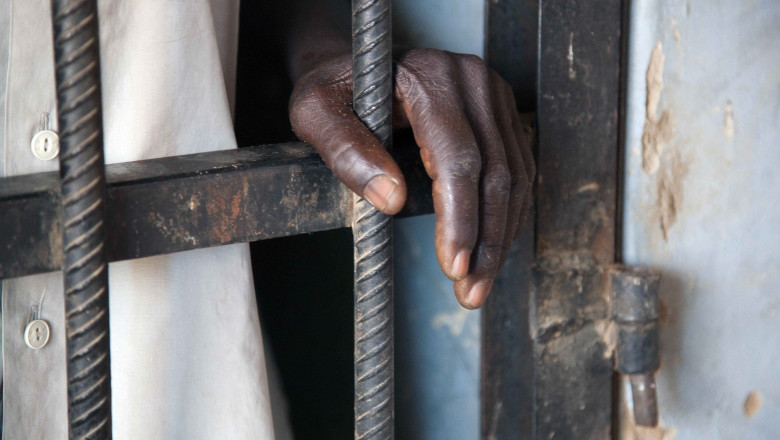 Sudanul revine la practica taierii mainii hotilor. Trei barbati acuzati de furt au fost deja pedepsiti in acest fel Imagine