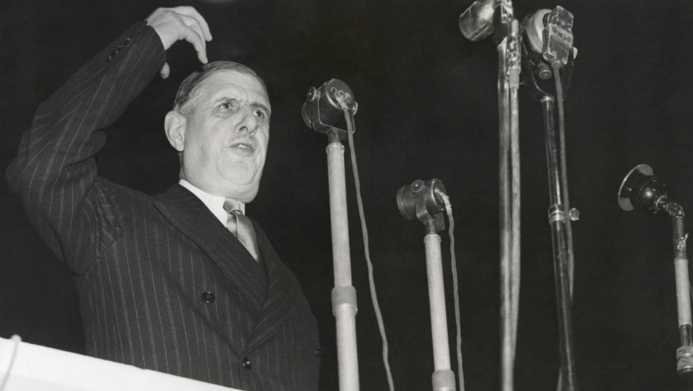 Suma uriasa cu care au fost vandute mai multe documente si suvenire ale generalului Charles de Gaulle. Unde vor merge banii Imagine