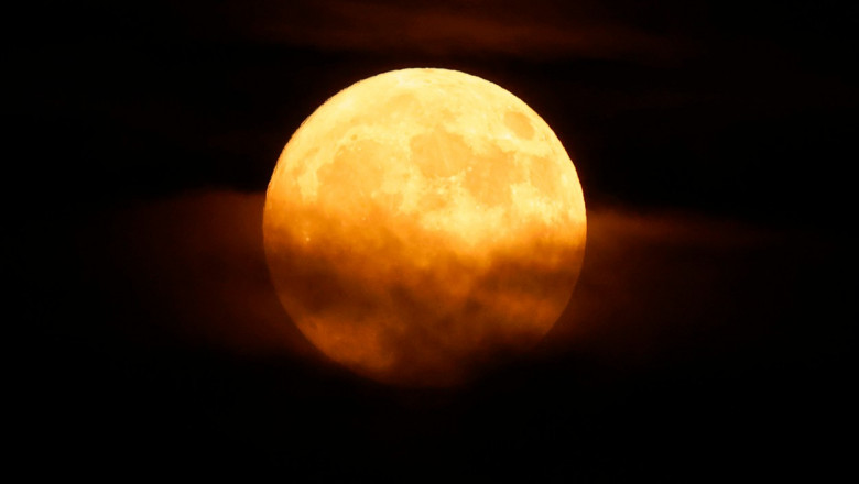 Superluna din aceasta seara este cel mai mare si mai stralucitor fenomen astronomic din 2023 Imagine