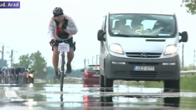Supermaratonul Bekescsaba - Arad: doua zile pe biciclete, role sau la pas  Imagine