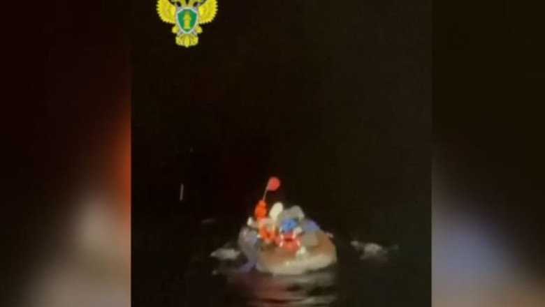 Supravietuire miraculoasa in Pacific: Un rus a fost gasit in viata, dupa ce a plutit in deriva doua luni. Fratele si fiul sau au murit Imagine