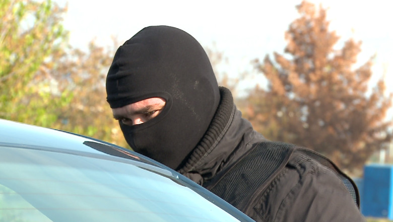 Surpriza in timpul unui control de rutina: Politistii ieseni au descoperit o banda de hoti  Imagine