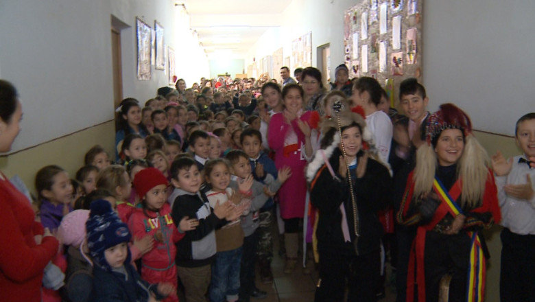 Surpriza pentru copiii care nu au parintii alaturi de Craciun Imagine