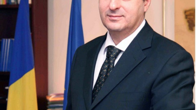 SURSE Mediafax: Motoc a renuntat la postul de ministru dupa ce sotia sa a sesizat o incompatibilitate la CEDO Imagine