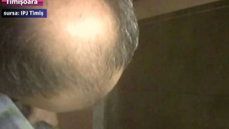 Suspect de furt, surprins de camera de supraveghere Imagine