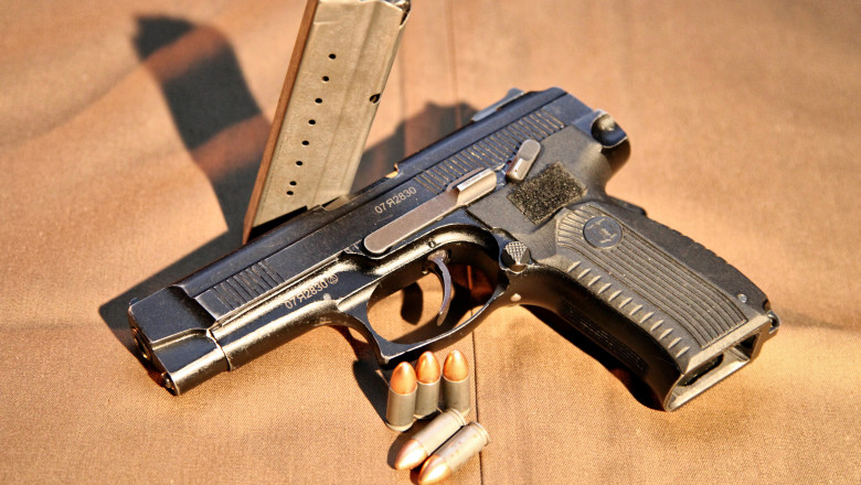 Suspect in libertate. Barbatul de 34 de ani, implicat in impuscarea unui tanar din Satu Mare, cautat de Politie Imagine