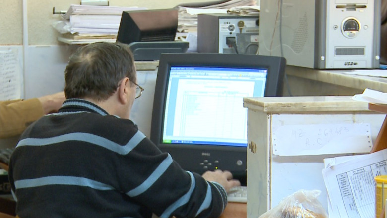 Suspectati de furt din primarie. Patru functionari ar fi furat peste 350.000 de lei Imagine