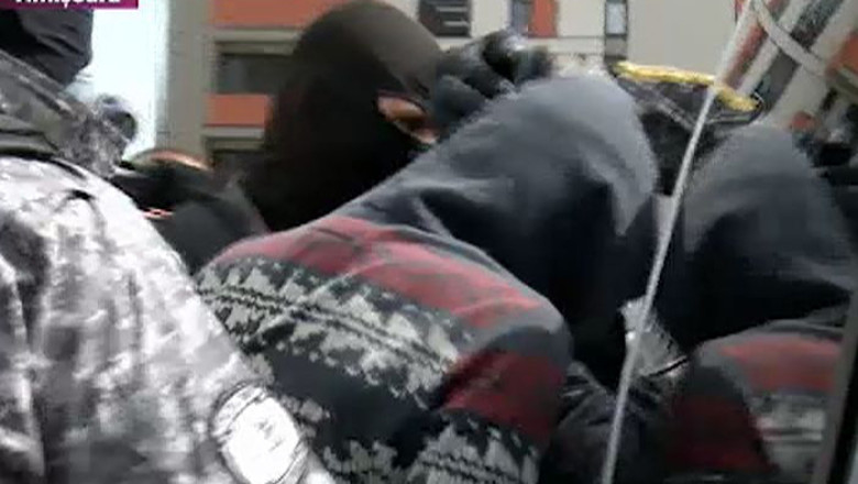 Suspecti, in fata magistratilor, in cazul cardurilor clonate Imagine