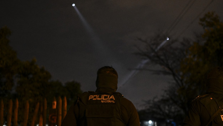 Sute de arestari in Ecuador, la o saptamana de la evadarea lui Fito. In tara se intra cu prezentarea cazierului Imagine