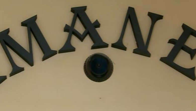 Sute de case de amanet din Iasi, controlate de politisti Imagine