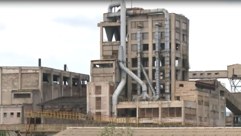 Sute de concedieri la compania Amurco din Bacau Imagine