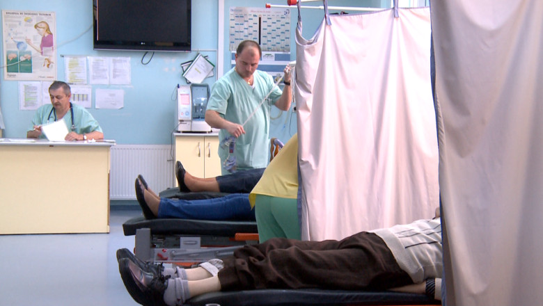 Sute de pacienti merg la urgente sau cheama salvarea pentru afectiuni minore Imagine