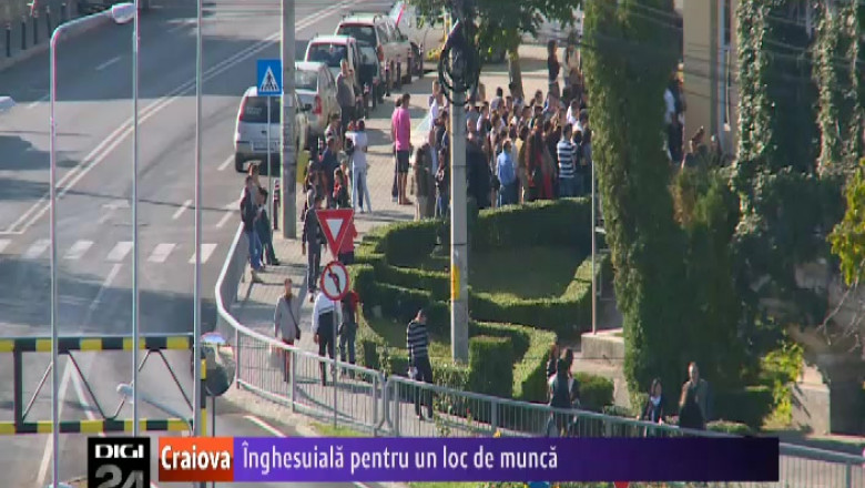 Sute de persoane din Dolj s-au inghesuit pentru un loc de munca Imagine